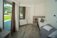 Regia Hotel - ที่มีสระว่ายน้ำ