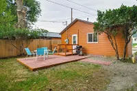 Quaint Cody Cottage w/ Grill: Walk to Downtown! - Tiny Houses