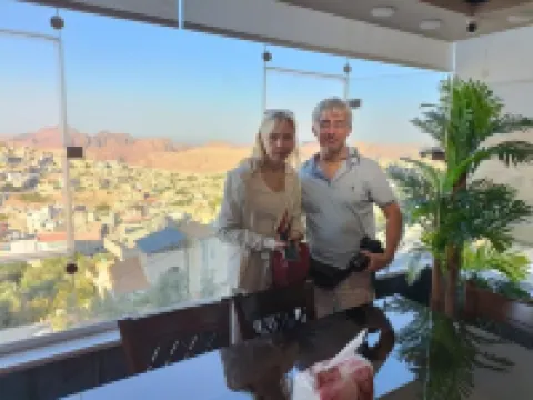 Petra Crystal 酒店