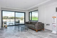 베야즈 코낙 오텔