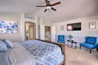 Boat Dock, Game Room! Lakefront Glendale Getaway - Spa