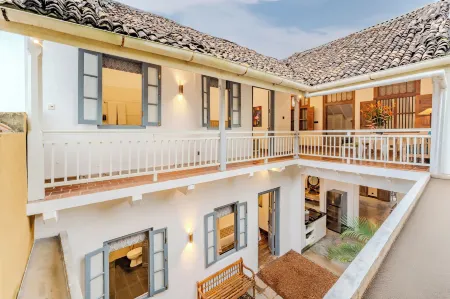 Small House Boutique Guest House Отели рядом с достопримечательностью «Galle Lighthouse»