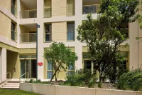 Zenitude Hôtel-Résidence Bordeaux Saint-Jean Hotels in Begles