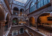 Five Queens Boutique Hotel