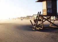 End-of-Summer Sale Newport Beach 3Br, Steps to Sand, Bikes, Balcony & Parking