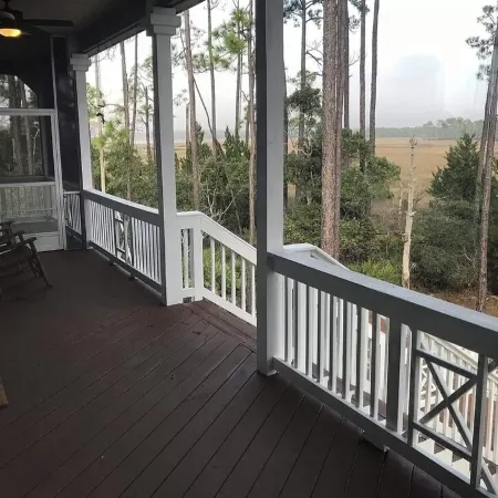 Tide Creek Lookout- Entire Home- 3 Bedrooms, 6 Beds