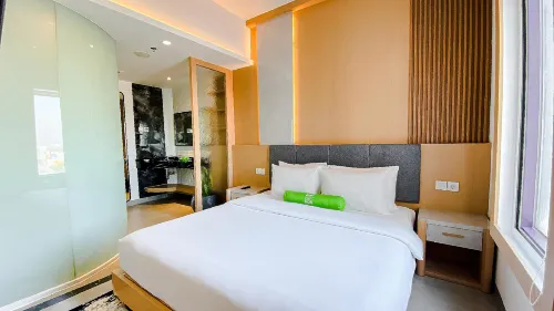 Pop! Hotel Solo