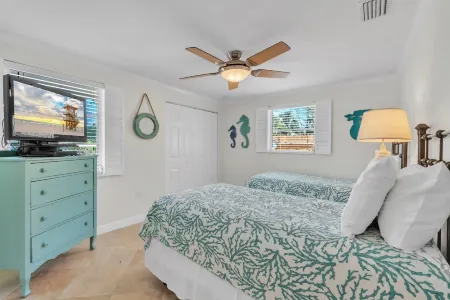 Manatee Manor 2 Bedroom Home by RedAwning