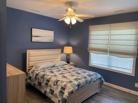 The Marina Sanctuary, Spectacular views, walking to Waterfront dining