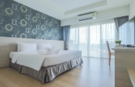 โรงแรม จันทรา รีสอร์ท