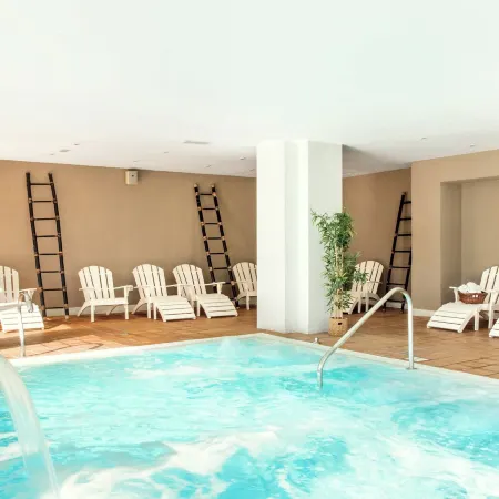 Sunprime Atlantic View Suite & Spa