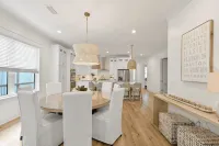 30A Shady Palms by Avantstay Boat-friendly w/ Heated Pool