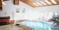 Beautifully Remodeled Waterfront Condo!