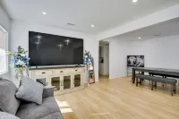 Pico Rivera Vacation Rental ~ 20 Mi to Disney Hotels in Pico Rivera