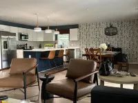 Charming 3-bedroom house with WiFi, AC in delightful Colonial Beach Hotels in Colonial Beach