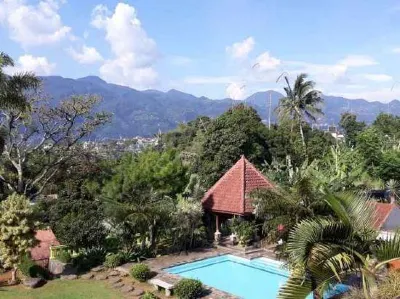 Bonarindo Resort Hotel di Leuwimalang