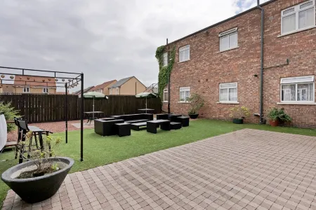 OYO the Baltimore Hotel