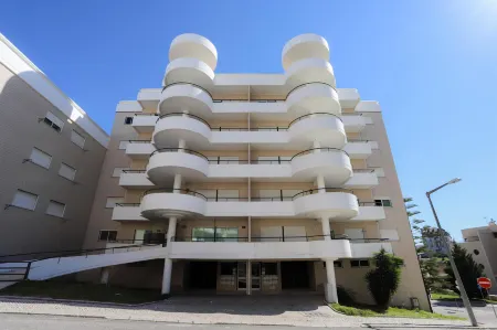 Sotto Mayor Residence