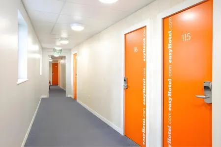 CiTi Hotel London Luton Отели в г. Латон