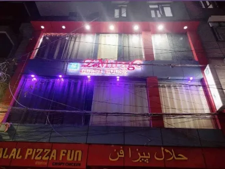 Le Mirage Guest House Отели рядом со станцией Moolchand