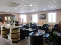 Greet Hotel Belleville en Beaujolais A6 Hotels in Saint-Jean-dArdières