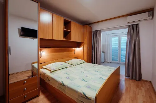 Apartments Pezo Отели в г. Baska Voda
