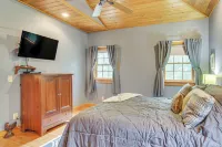 Wraparound Porch w/ Views: Blue Ridge Mtn Gem! - Homestays