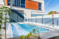 Harbour Hotel & Spa Guildford - Pool