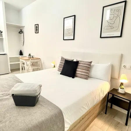 Oshun Cinco Torres Suites Отели рядом с достопримечательностью «Деловой центр "Четыре башни"»