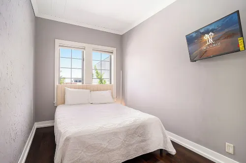 NEW Love Mi Getaway Loft with Deck on Washington Ave 110 Hotels in Grand Haven
