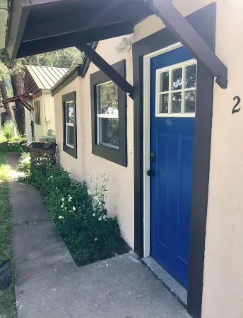 The Pine Marten ~ Easy access to Glacier National Park Отели рядом с достопримечательностью «Montana Vortex and House of Mystery»