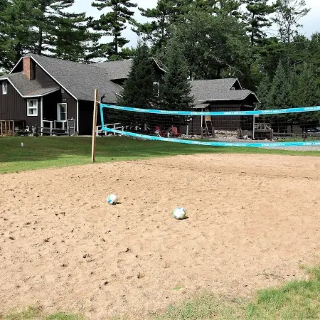 INCREDIBLE 8br 4ba Log House, Big St Germain Lake, Outdoor Covered Bar, Beach