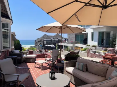 Beach Cottage with Patio on Walk Street - OCEAN VIEWS Hotel in zona Manhattan Beach Historical Society