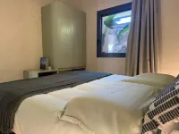 Dependance Armonia, with garden and jacuzzi just 100 meters from the sea