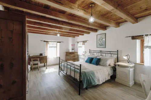 Completely renovated old farmhouse in the heart of the Dolomites. فنادق في Borgo Valbelluna