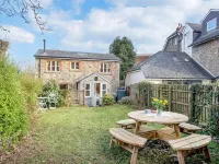 Escape to The Coach House, our picturesque and cosy cottage Hotels in Okehampton