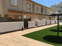 Apartment 3 bedrooms and 2 full bathrooms