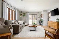 Bay View, Family Fun, Backyard Firepit, Wineries