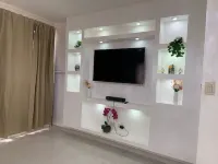 Charming Getaway in the Heart of Baní – Private Jacuzzi Included! Hotels in Bani