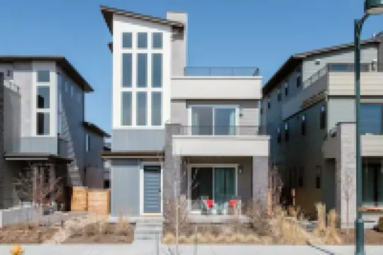 Spacious 4-bedroom house with WiFi, AC in delightful Central Park Denver Hotels in Stapleton