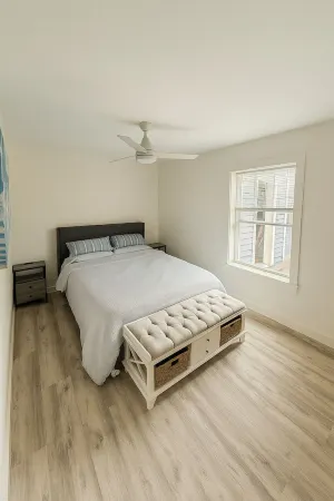 Charming 3-bedroom house in delightful Belfast, Maine