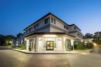 Governors Inn Hotel Sacramento - parking