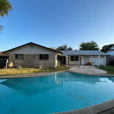 4Br Pool Home Near Randolph AFB • Furnished Extended Stay • Wi-Fi • Laundry