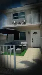 Cozy 2-bedroom townhome in peaceful Bimini with AC, WiFi