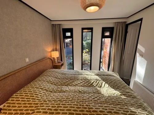 StayatSas Tiny House on the Veluwe Pippa, kids and dogs welcome, large terrace Hotels in Doornspijk