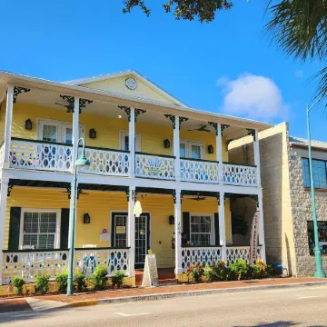 Inn on the Avenue