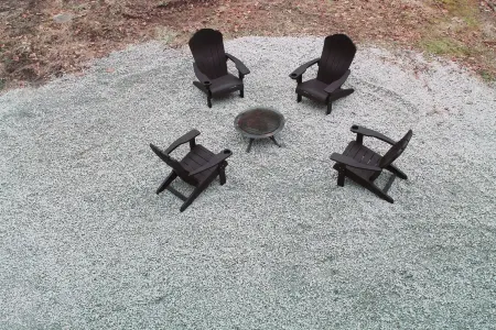 Quaint Secluded 3BR/2BA Cottage w/Fire Pit