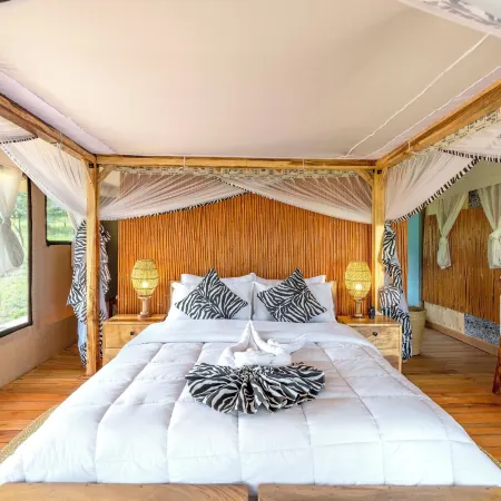 Kumbukumbu Serengeti Safari Camp Hotels in Serengeti