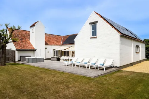 Luxury Villa in Sint-Idesbald with Hot Tub Hotels in Koksijde