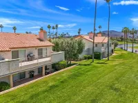 Fairway-view 3 Bedroom Condo in Palm Desert